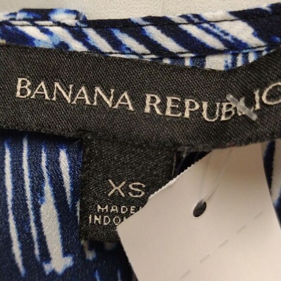 Banana Republic top - Picture 2 of 3